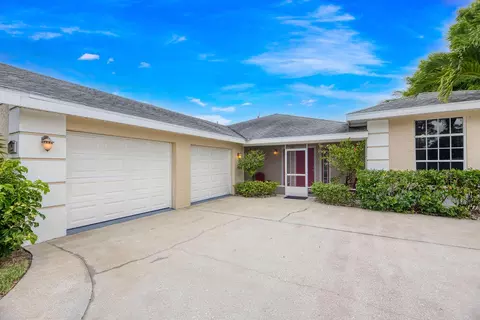 1641 SW Diamond St, Port Saint Lucie, FL 34953