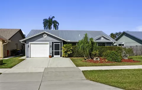 4281 SE Satinleaf Pl, Stuart, FL 34997