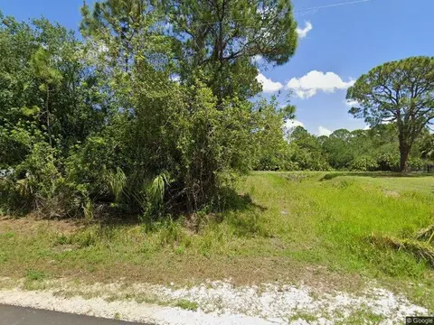 2871 Foxglove Ave SW, Palm Bay, FL 32908