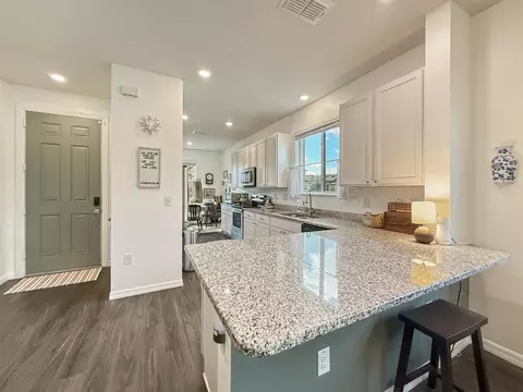 5575 NW Pine Trail Cir, Port Saint Lucie, FL 34983