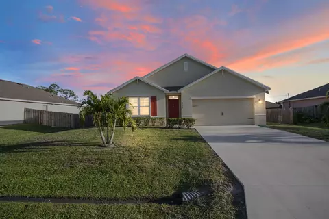 322 SW Molloy St, Port Saint Lucie, FL 34984