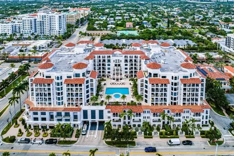 200 E Palmetto Park Rd #808, Boca Raton, FL 33432