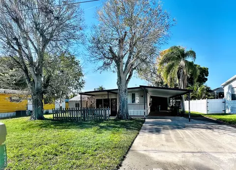 1428 Chobee St, Okeechobee, FL 34974