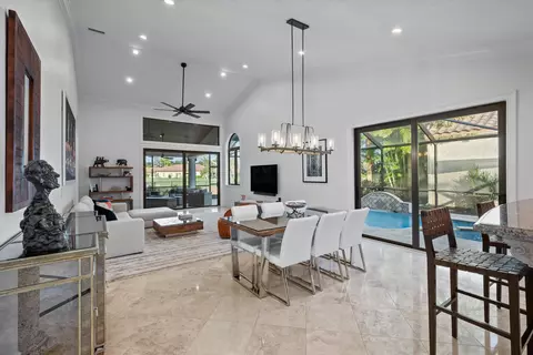 9445 E Fairway Ter, West Palm Beach, FL 33411