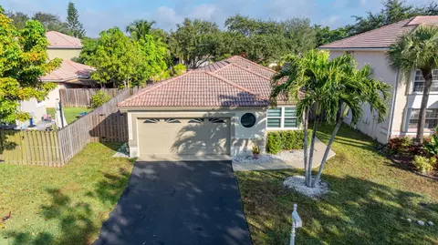 7935 NW 24th St, Margate, FL 33063