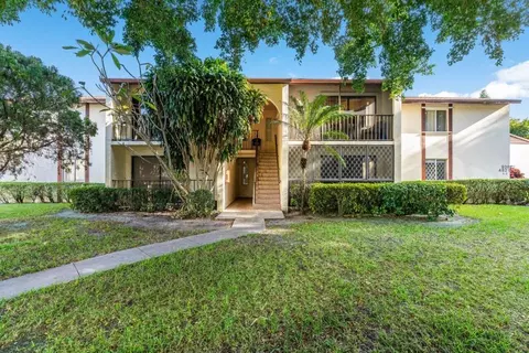 4821 Sable Pine Cir #A2, West Palm Beach, FL 33417