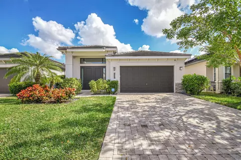 7491 Moonrise Dr, Lake Worth, FL 33467