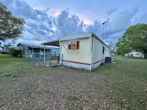 413 SE 7th St, Okeechobee, FL 34974