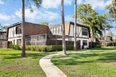 109 Weybridge Cir #B, Royal Palm Beach, FL 33411