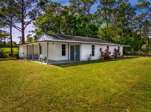 9695 W Angle Rd, Fort Pierce, FL 34947