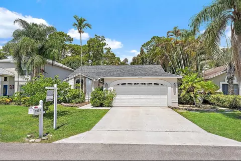 2775 Foxhall Dr W, West Palm Beach, FL 33417