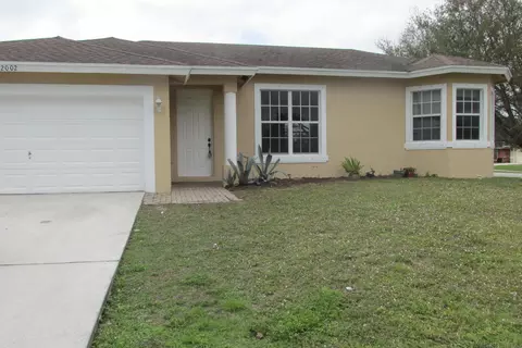 2002 SW Trenton Ln, Port Saint Lucie, FL 34984