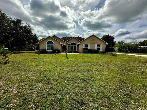 1502 SW 37th Ct, Okeechobee, FL 34974