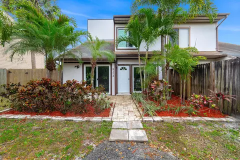 9173 Green Mdws, Palm Beach Gardens, FL 33418
