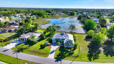 5319 NW Rugby Dr, Port Saint Lucie, FL 34983