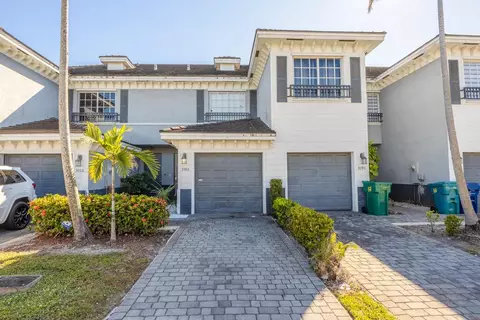 3588 NW 13th St, Lauderhill, FL 33311