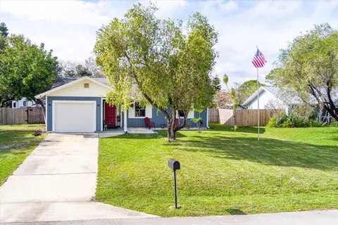 6550 SE Parkwood Dr, Stuart, FL 34997