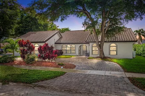2766 NW 46th St, Boca Raton, FL 33434