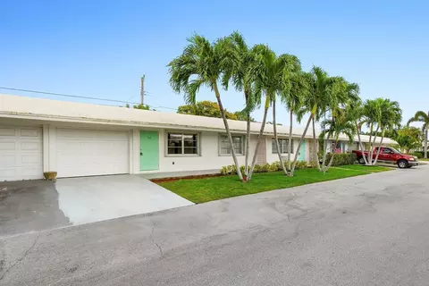 728 Ridge Rd #20, Lantana, FL 33462