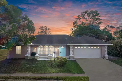450 NE Solida Cir, Port Saint Lucie, FL 34983