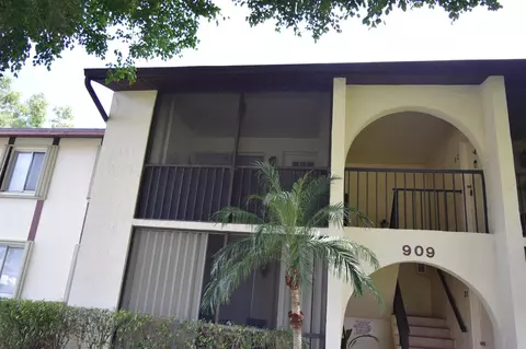 4988 Sable Pine Cir #A2, West Palm Beach, FL 33417