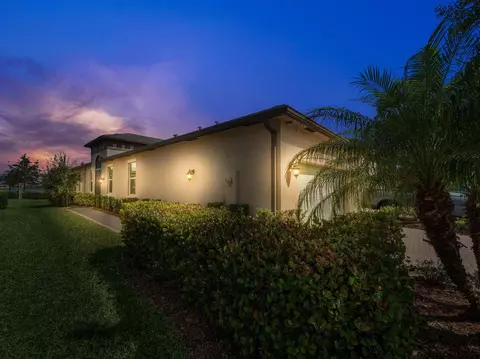 11603 SW Lake Park Dr, Port Saint Lucie, FL 34987