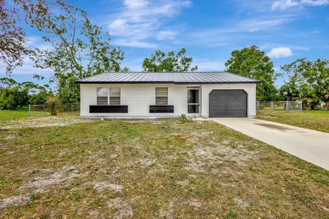 2002 SE West Dunbrooke Cir, Port Saint Lucie, FL 34952