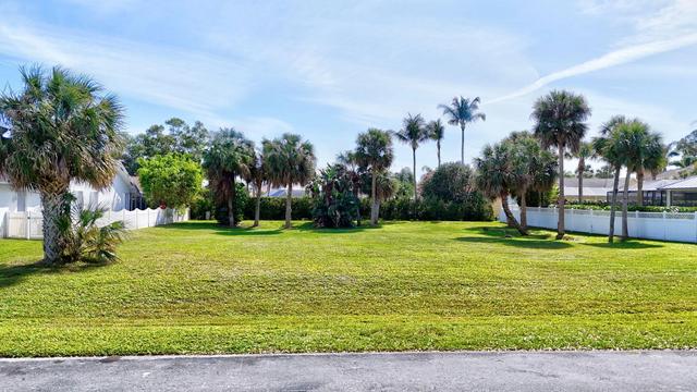 1107 SE Westchester Dr, Port St Lucie, FL 34952