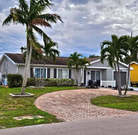 1534 SE Portillo Rd, Port Saint Lucie, FL 34952
