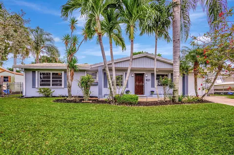 526 Teak Dr, Lake Park, FL 33403