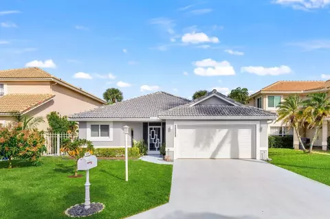 21290 Sawmill Ct, Boca Raton, FL 33498