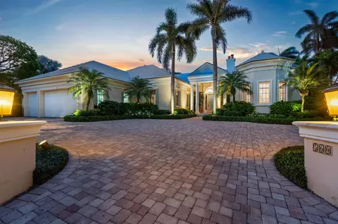 560 Old School Rd, Delray Beach, FL 33483