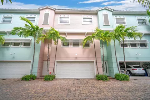 477 NE 1 St, Pompano Beach, FL 33060