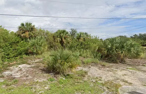 2290 42nd St, Vero Beach, FL 32967