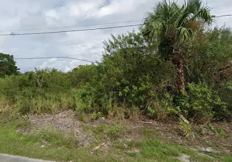 2416 42nd St, Vero Beach, FL 32967