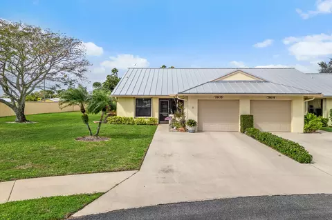 7805 SE Sugar Sand Cir, Hobe Sound, FL 33455