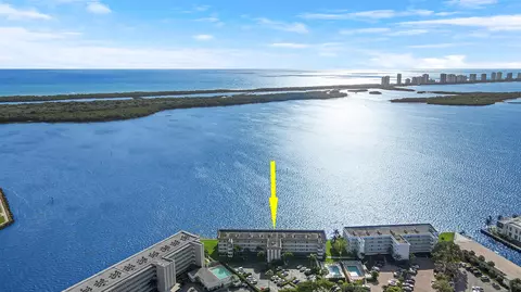 52 Yacht Club Dr #408, North Palm Beach, FL 33408