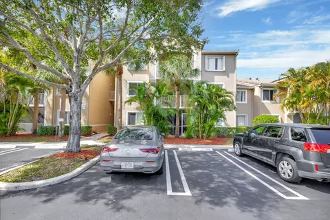 242 Village Blvd #2209, Tequesta, FL 33469