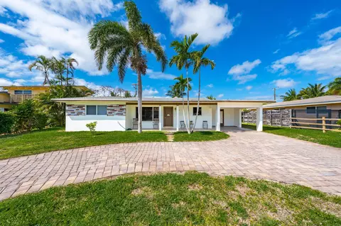 1085 NW 3rd Ave, Boca Raton, FL 33432