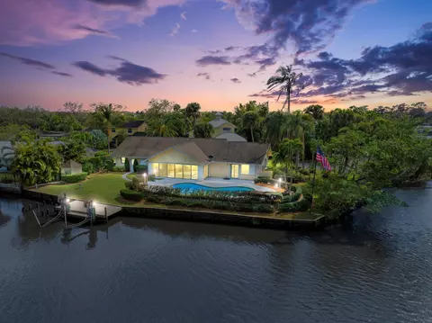 815 SW Salerno Rd, Stuart, FL 34997