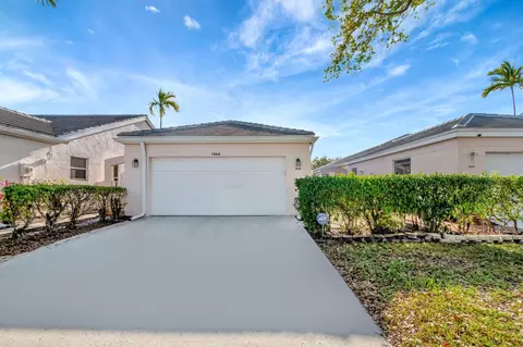 1046 Island Manor Dr, Greenacres, FL 33413
