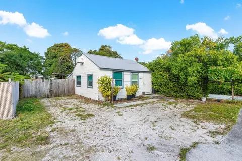 1047 Miner, Lake Worth, FL 33462