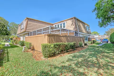 11677 Ficus St #A, Palm Beach Gardens, FL 33410