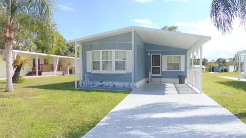 7 Montanzas Rd, Port Saint Lucie, FL 34952