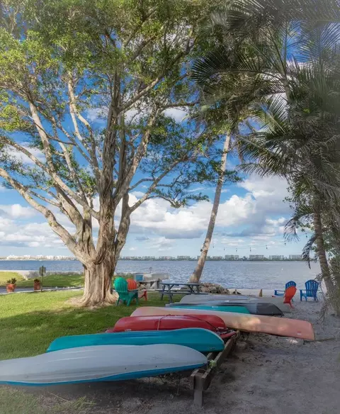1502 S Lakeside Dr #217, Lake Worth Beach, FL 33460