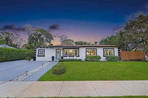 726 Wright Dr, Lake Worth Beach, FL 33461
