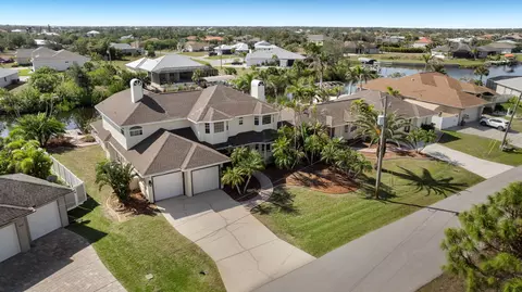 9458 Snapper Cir, Port Charlotte, FL 33981