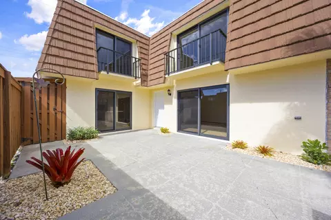 3900 County Line #10B, Tequesta, FL 33469