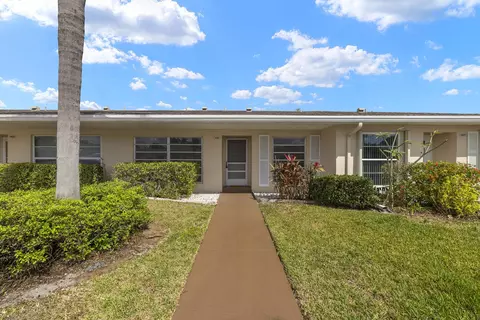 8931 Warwick Dr, Boca Raton, FL 33433