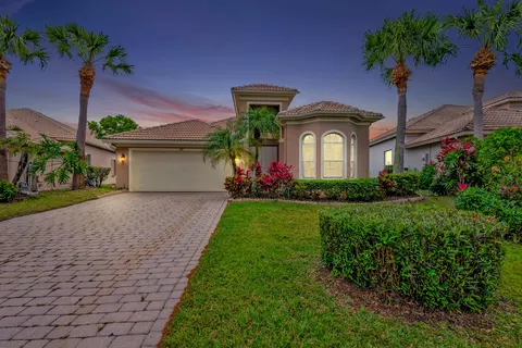 305 NW Somerset Cir, Port Saint Lucie, FL 34983